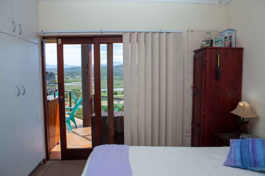 4 Bedroom Property for Sale in Southern Cross Western Cape